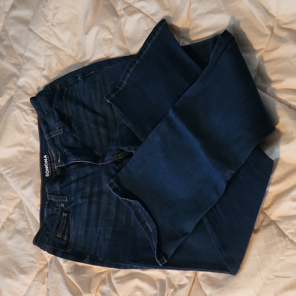 Sonoma boot cut jeans size 4 medium wash